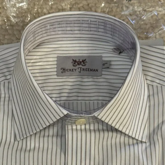 Luxurious Hickey Freeman Dress Shirt - Picture 2 of 4